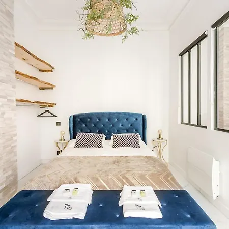 Bourd- Beyond Eiffel Tower Stylish Terrace Lejlighed *