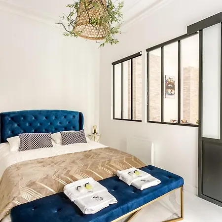 Bourd- Beyond Eiffel Tower Stylish Terrace * Paris