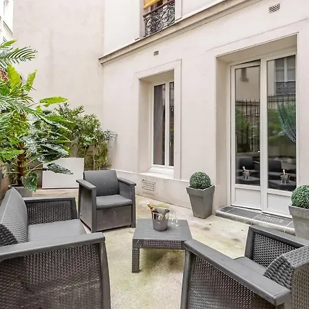 Lejlighed Bourd- Beyond Eiffel Tower Stylish Terrace Paris