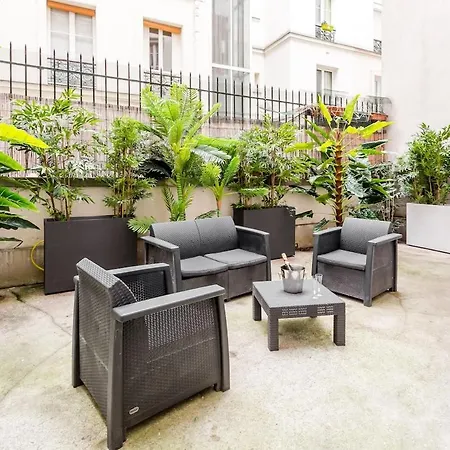 Bourd- Beyond Eiffel Tower Stylish Terrace Apartment