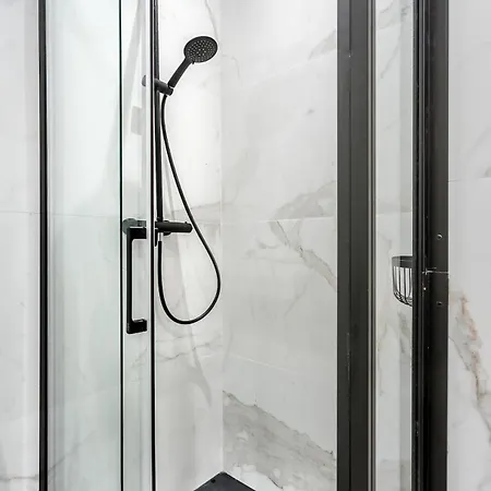 Bourd- Beyond Eiffel Tower Stylish Terrace Paris